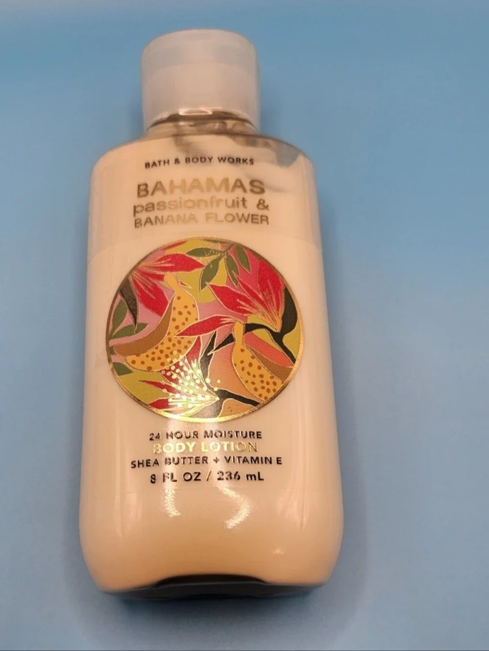 Bath & Body Works Bahamas Passionfruit & Banana Flower Lotion - Cream Pink